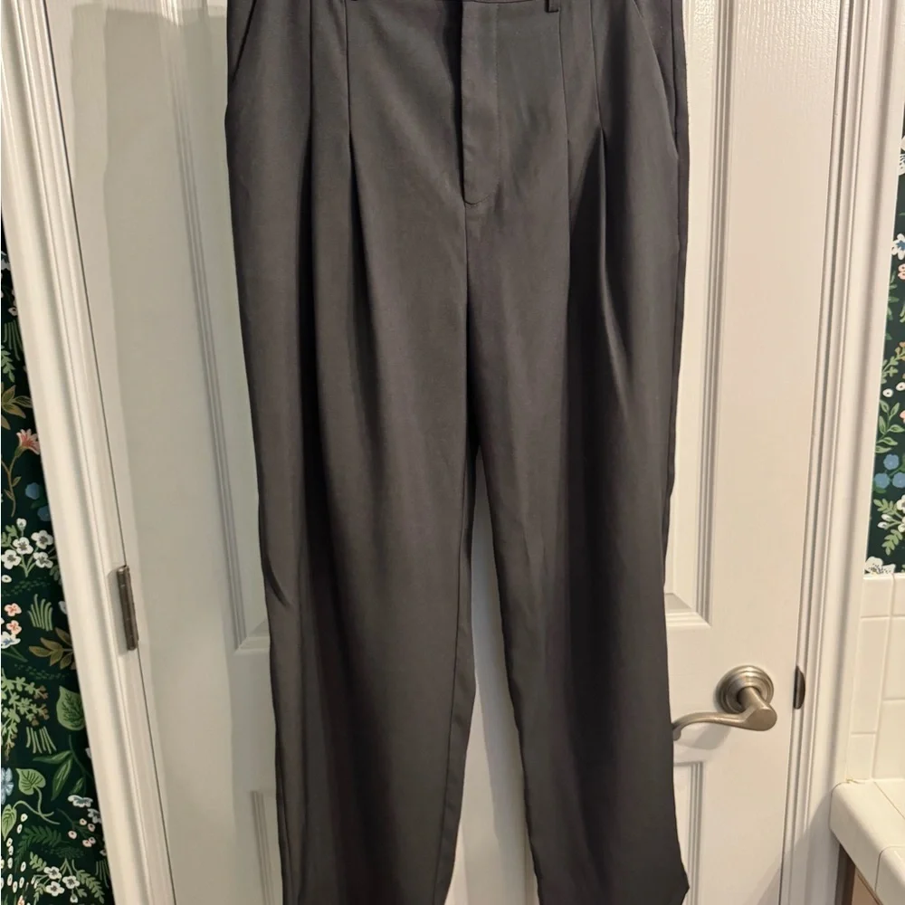 SHEIN Gray Women's Trousers - Picture 1 of 4
